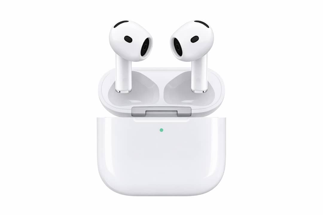 سماعات AirPods 4 لاسلكية مع علبة شحن USB-C
